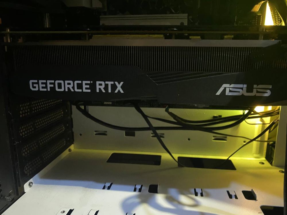 Видеокарта  Asus rtx 2070