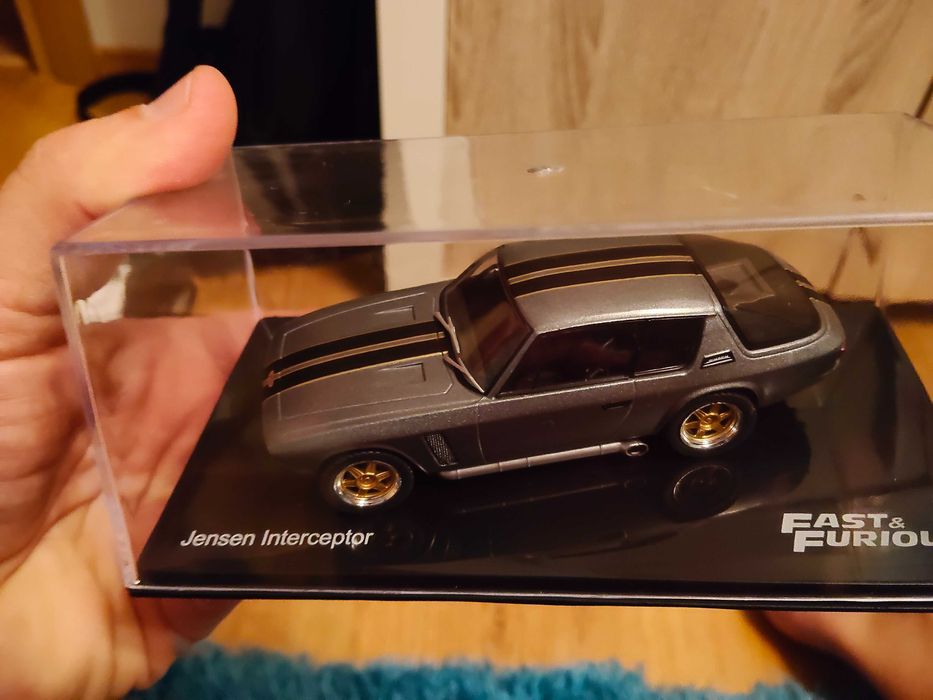 Sprzedam autka z kolekcji Fast and Furious 1:43