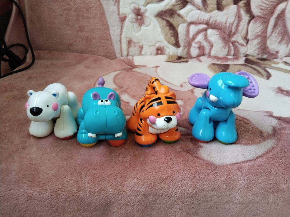 Тріскачки, іграшки - тріскачки, трещетки Fisher Price