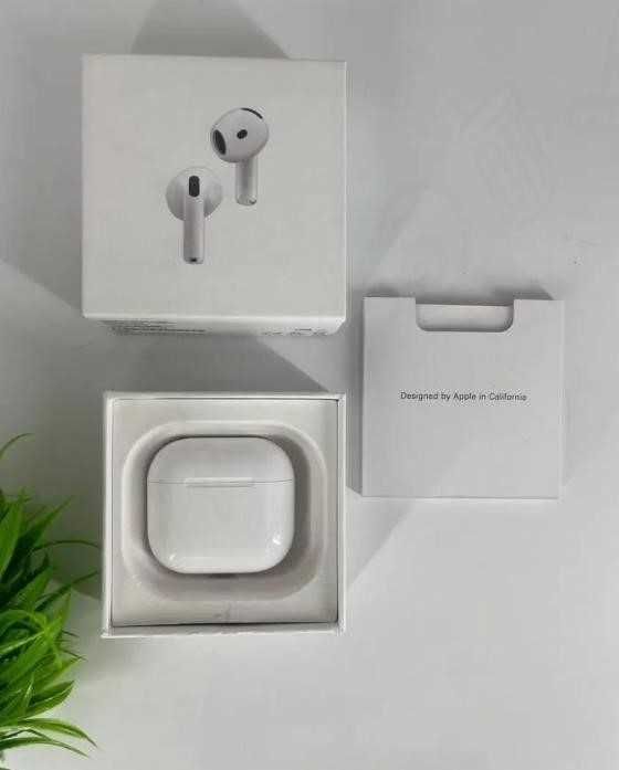 Безпровідні Airpods 4 навушники +чохол