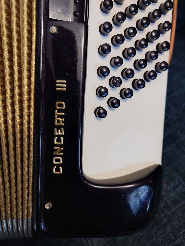 Akordeon 80 Hohner Koncerto III