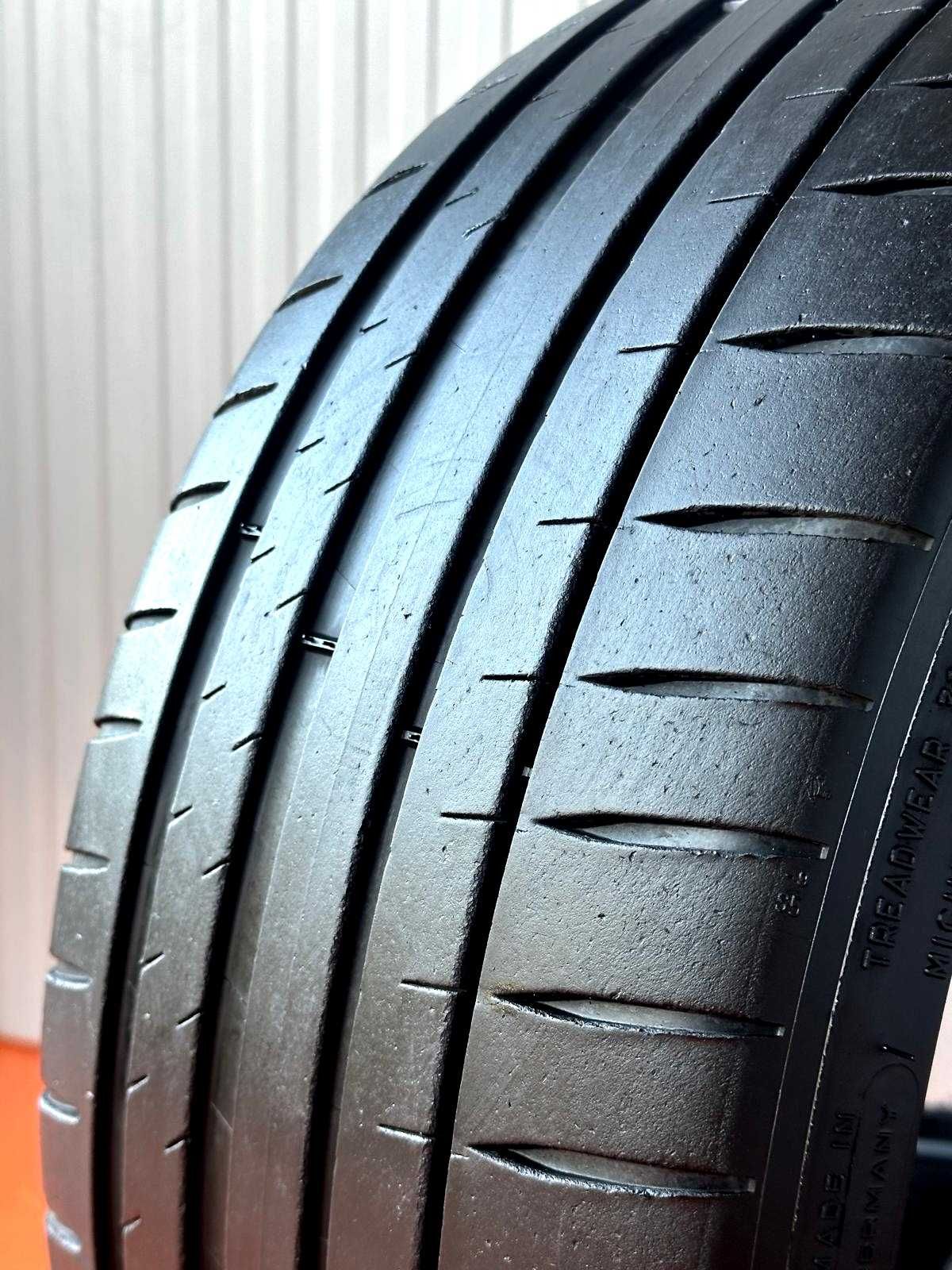 Pneus Michelin Pilot Sport 4 - 205/40/18 - Excelentes