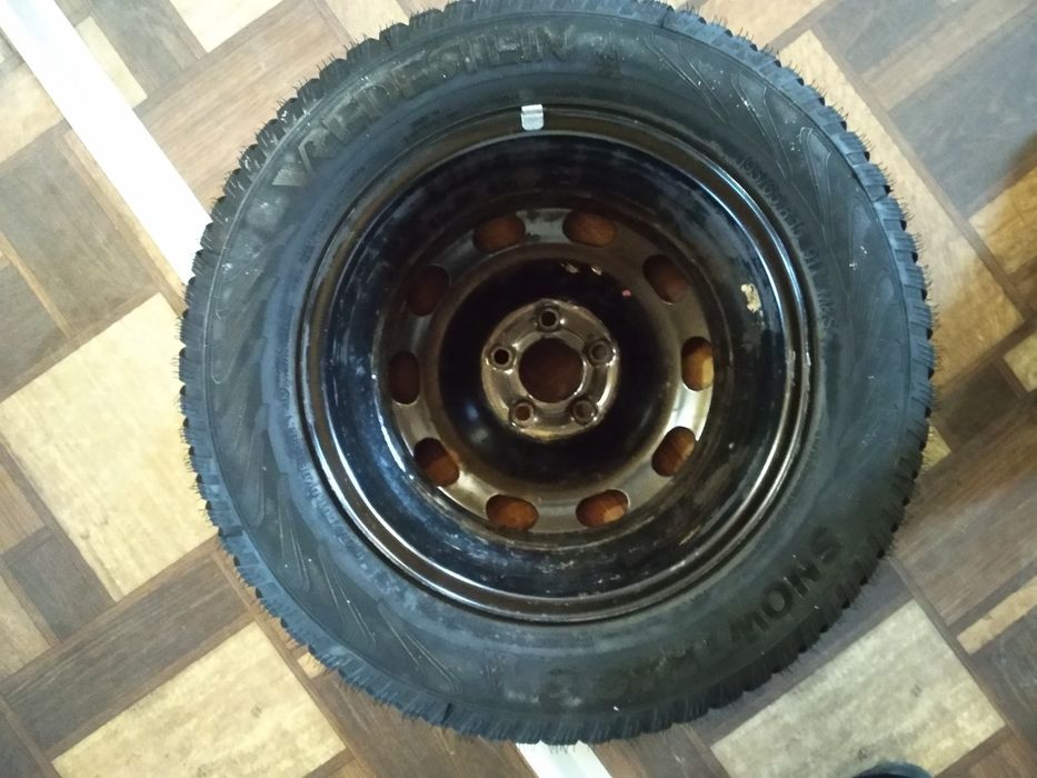 Vredestein snowtrac 3 195/65 r15  1 нове колесо в зборі