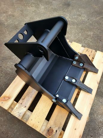 Łyżka 30cm z zębami do koparki minikoparki JCB CAT Kubota Yanmar volvo