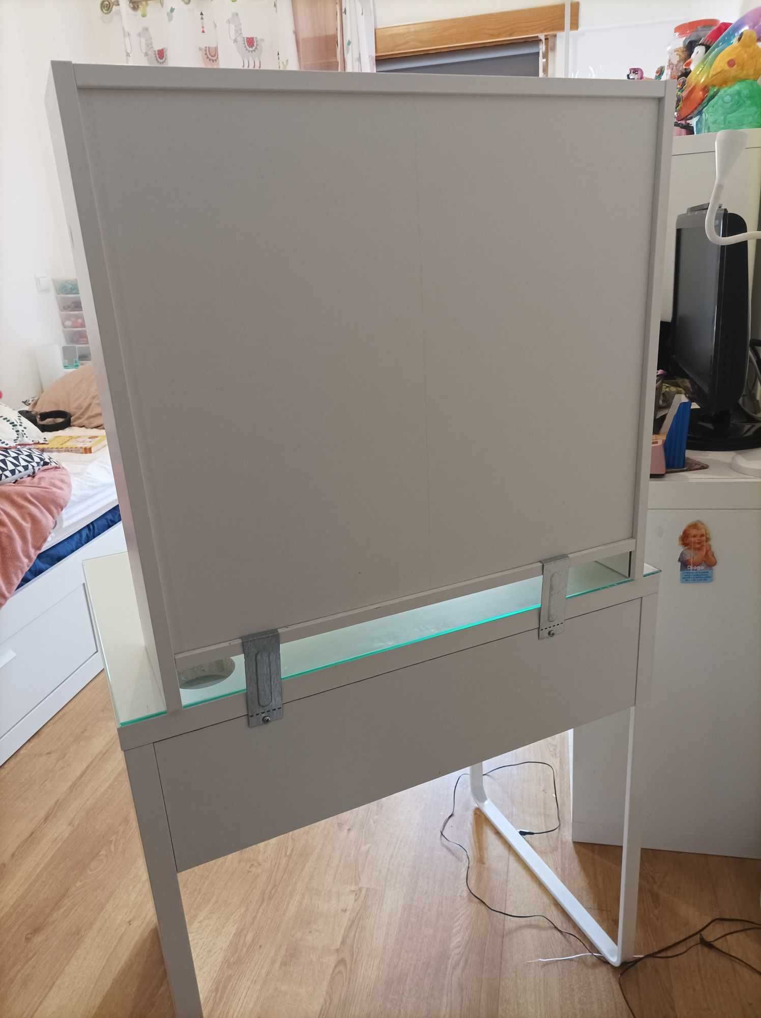 Secretária MICKE e modulo adicional Ikea C/ vidro protector - tudo 65€