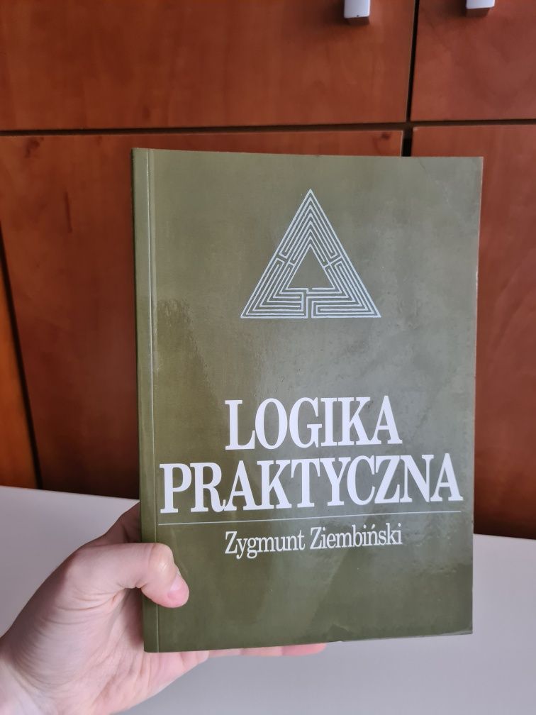 Logika praktyczna - Zygmunt Ziembiński