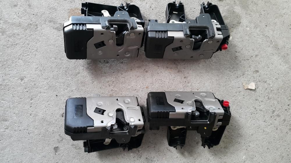 Замок двери Астра G оригинал