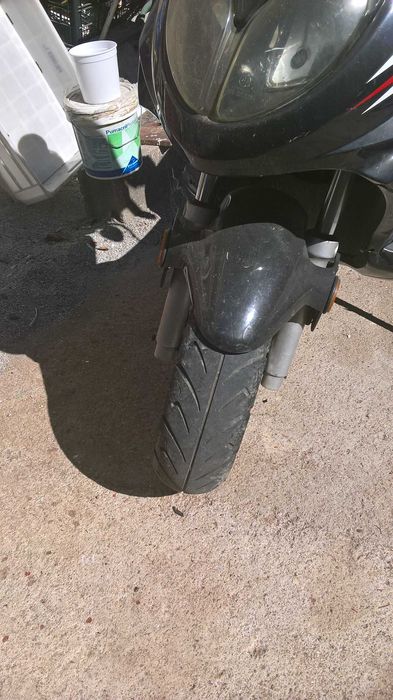 scooter             .