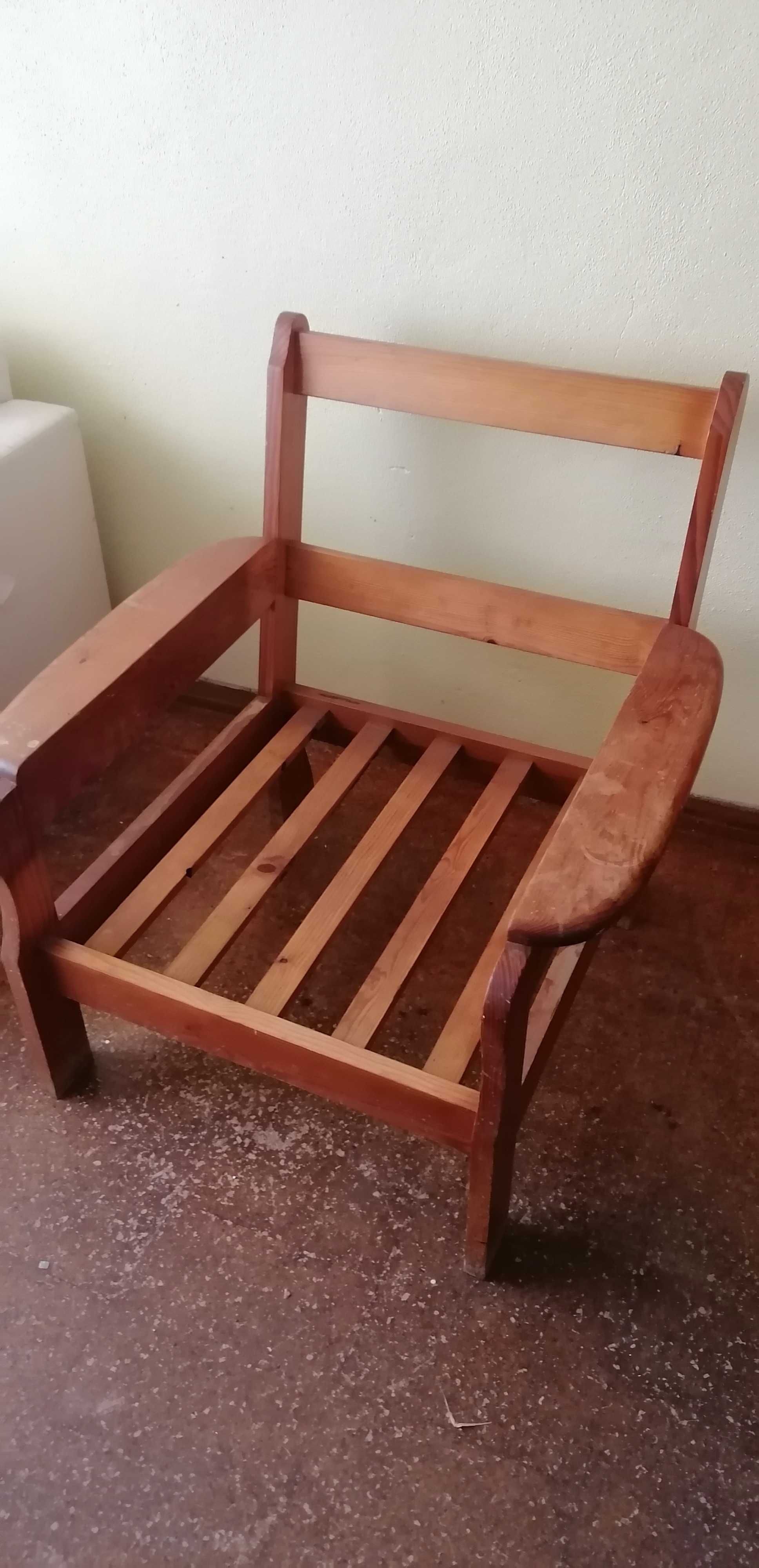 Sofá cama de 3 lugares + 2 sofás individuais, com almofadas incluídas