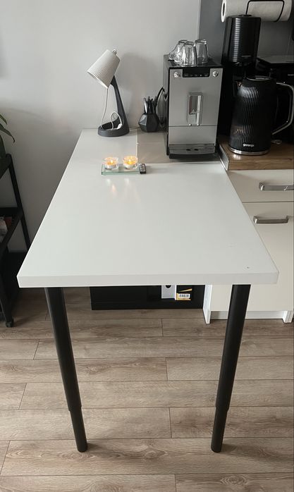 Biurko Ikea Blat Lagkapten 120x60 Biały i 4 Nogi Olov Czarne