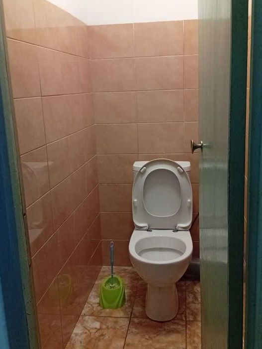 Затишна кімната в гуртожитку з ремонтом, район Виставка