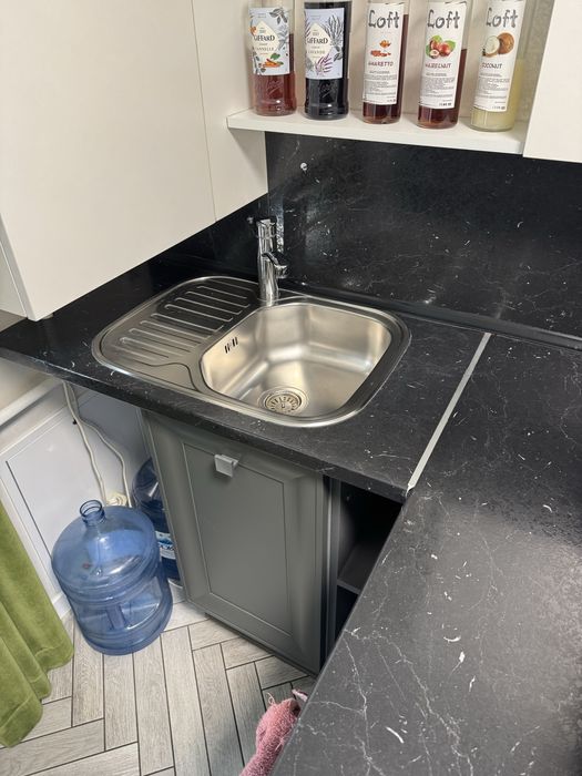 Барна стійка для кавʼярні (з гранітною плитою)