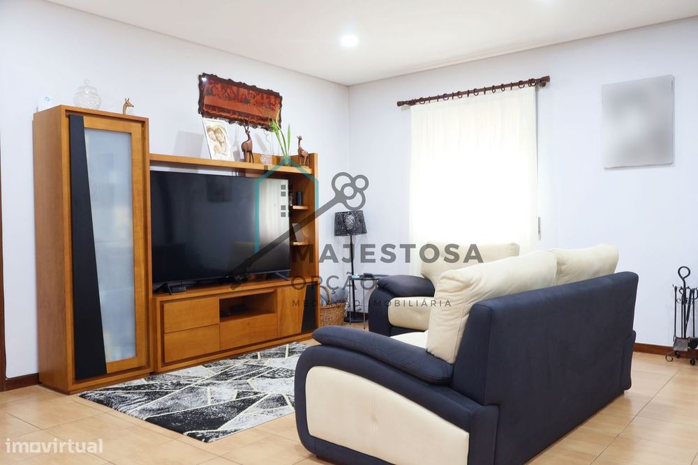 Moradia Bi-Familiar em Balazar, Póvoa de Varzim – 330.000€