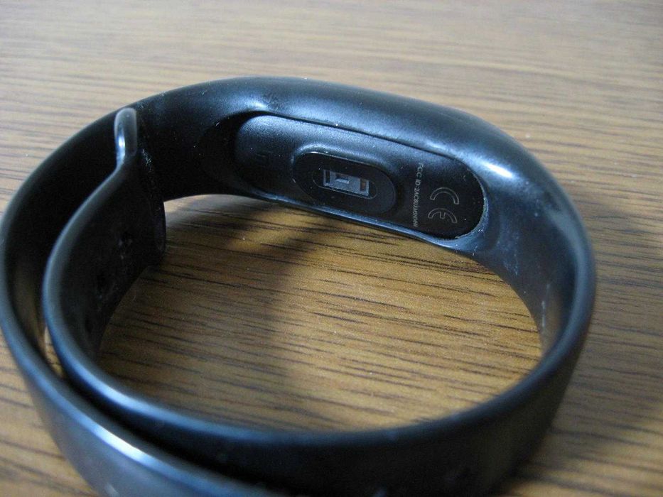 Фитнес-браслет Xiaomi Mi Band 2 Black, б/у