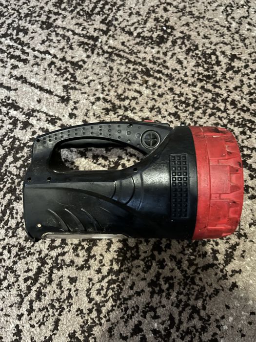 Продам фанарик потрібно новий акб