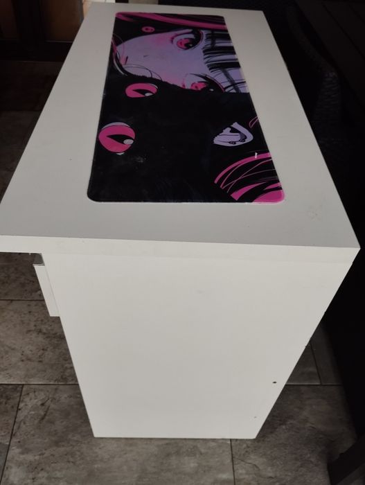 Sprzedam biurko.z fotelem