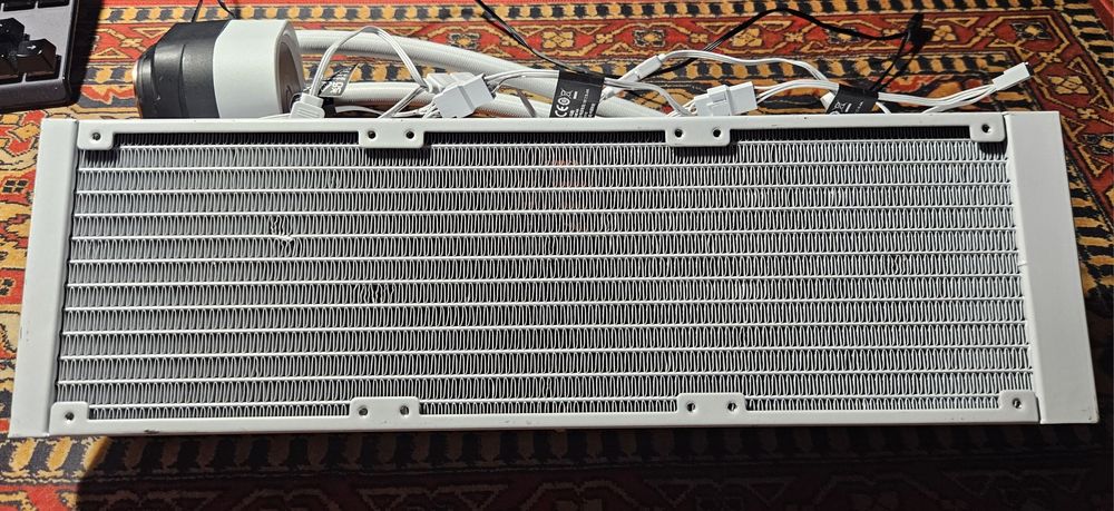 Chłodzenie wodne AIO Corsair Nautilus 360mm rs ARGB 3x120mm białe