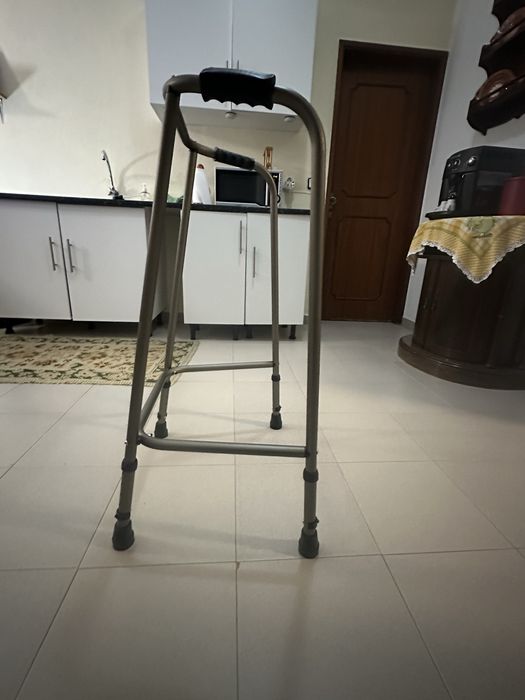 Andarilho ortopédico