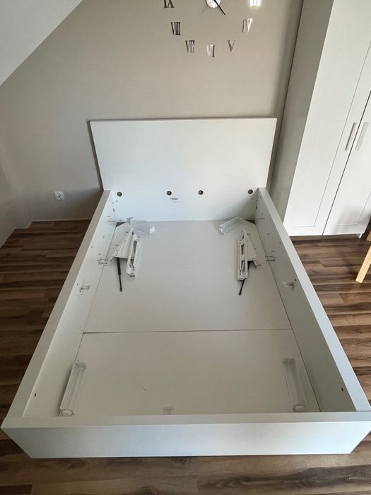 Łóżko IKEA MALM 140x200 z materacem