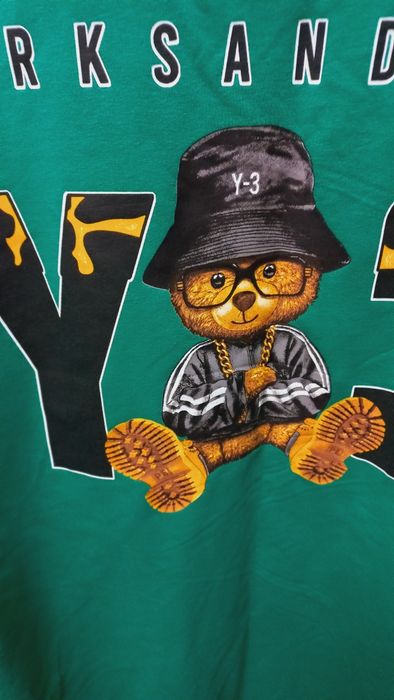 Свитшот размер L новый.