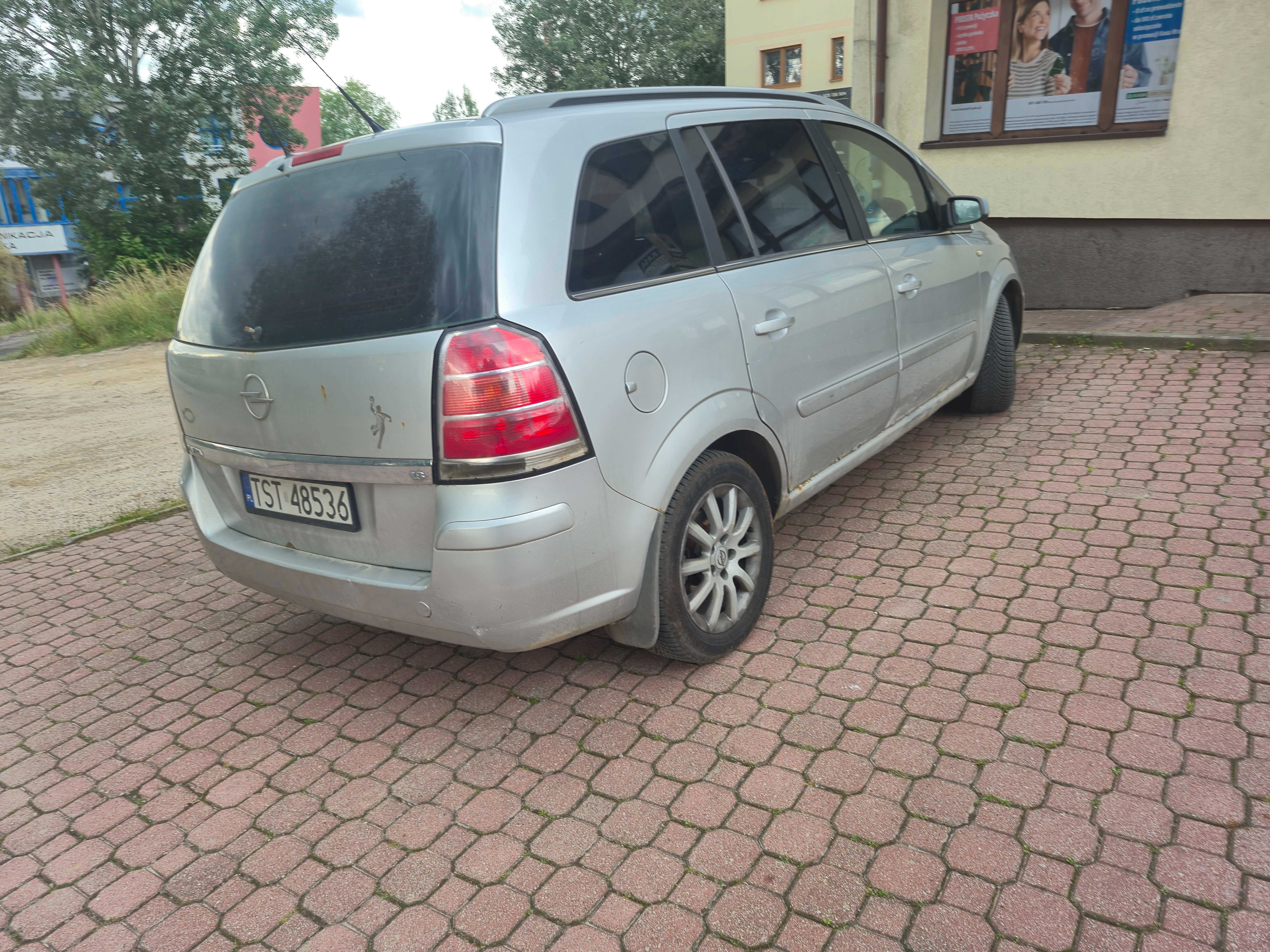 Opel Zafira B 2006r. benzyna