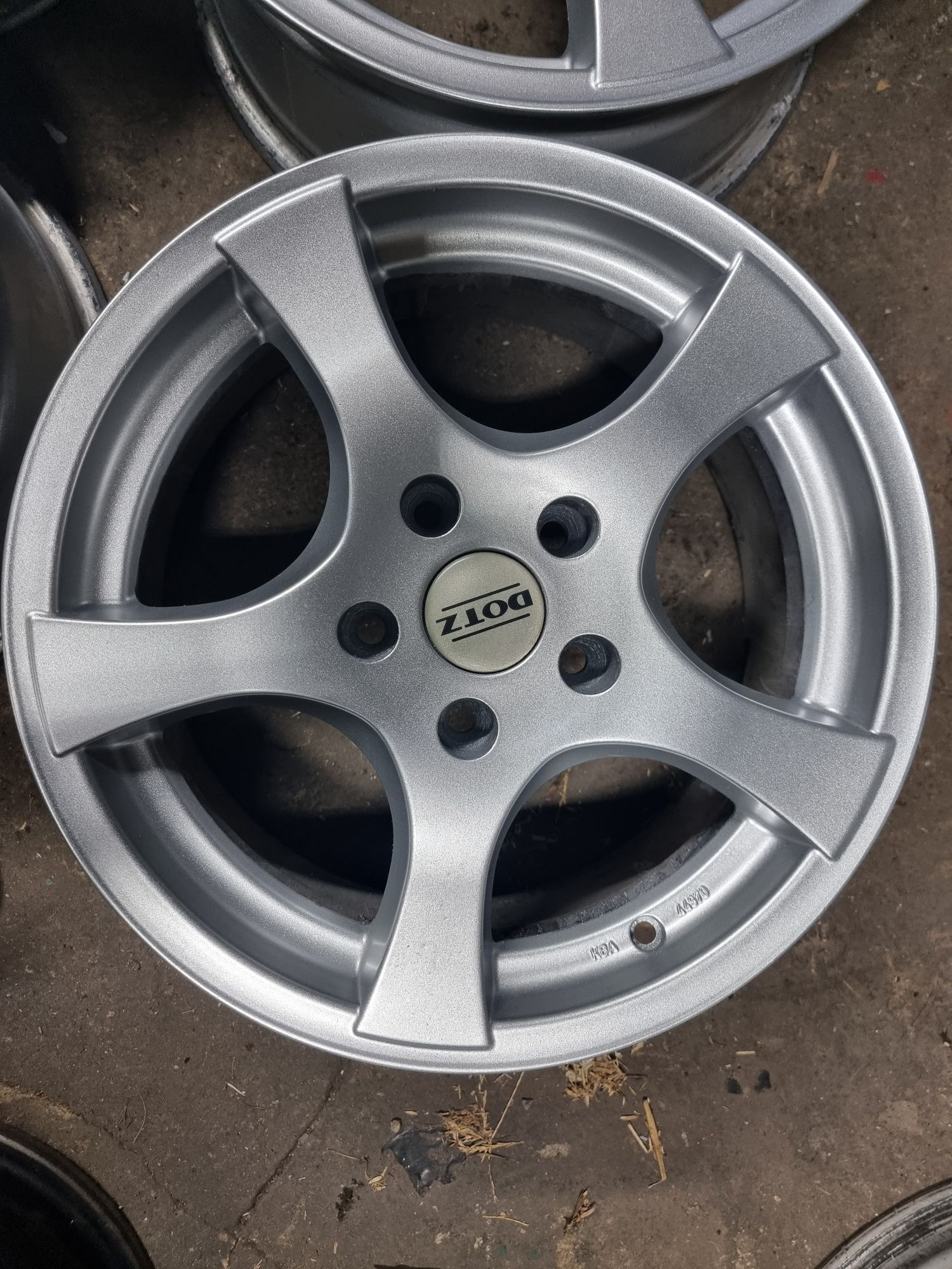 Alufelgi 16 cali Dotz Nissan Renault Dacia 5x114,3 Mazda Kia Hyundai T