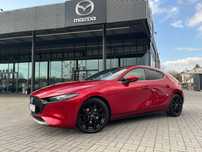 Mazda 3 Hikari , niski przebieg, stan idealny