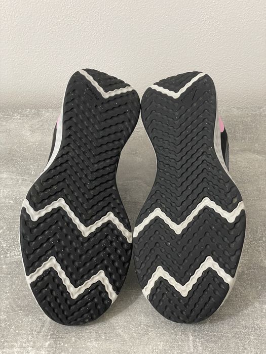 Кросівки Nike Revolution 5, 42 розміру