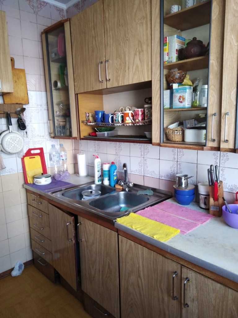 Здам КІМНАТУ для дівчини/ жінки в Центрі, вул. Героїв УПА
