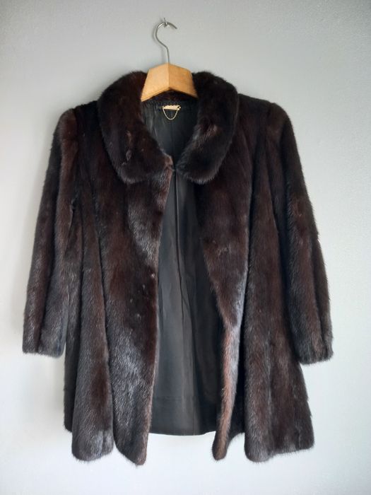 Шуба з натурального хутра норки