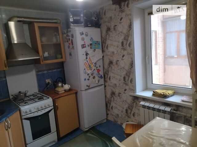 3к! квартира, Поділ, 5/10 пов, 73 м2, цегла, косметика, роздільні кімн