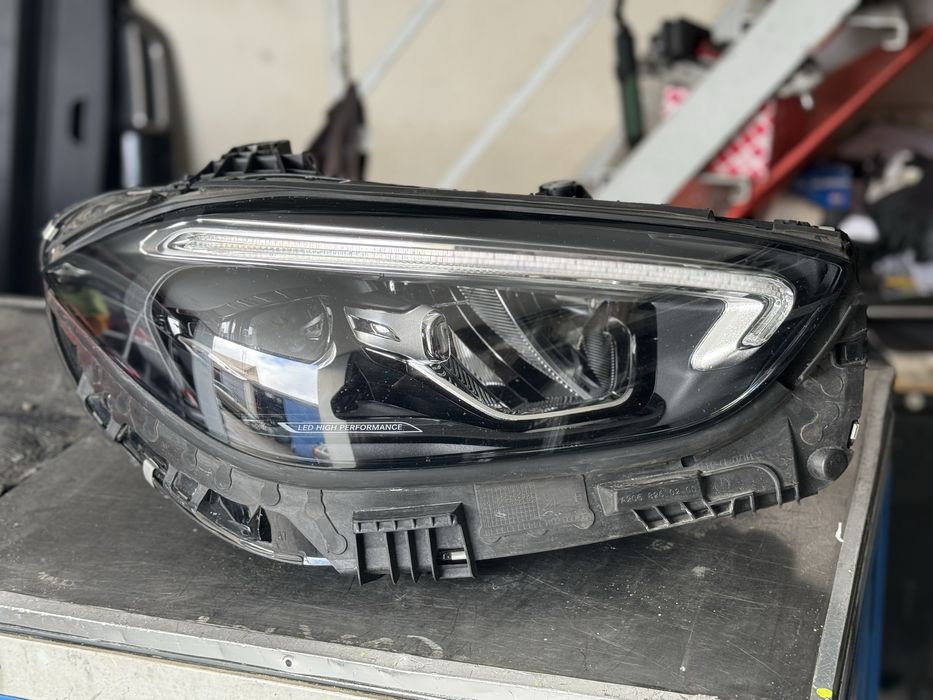 Mercedes classe C W206 farol direito Led High Perfomance 2021