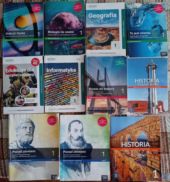 Sprzedam książki dla 1 klasy technikum cały komplet . Cena 350 zł