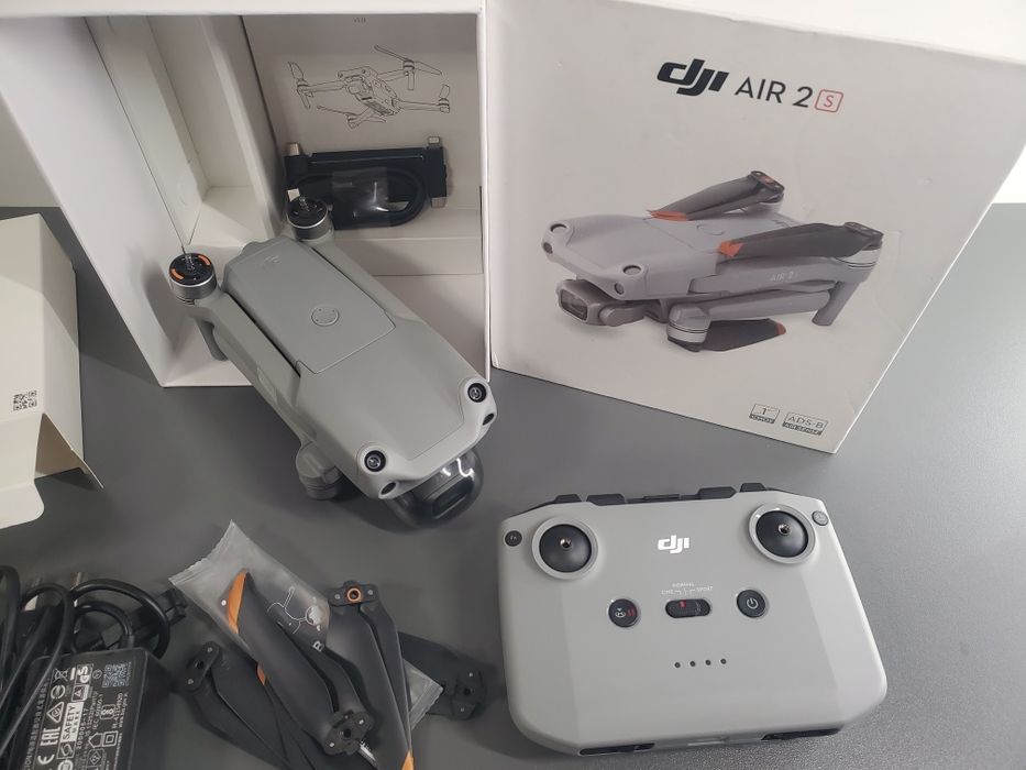 Дрон на продаж DJI air 2s