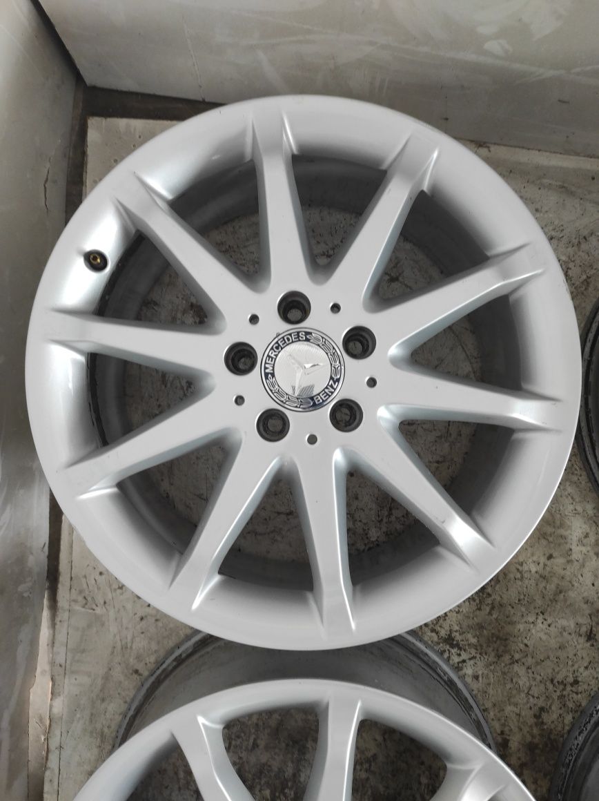 479 Felgi aluminiowe ORYGINAŁ MERCEDES R 18 5x112 otwór 66,6 B. Ładne