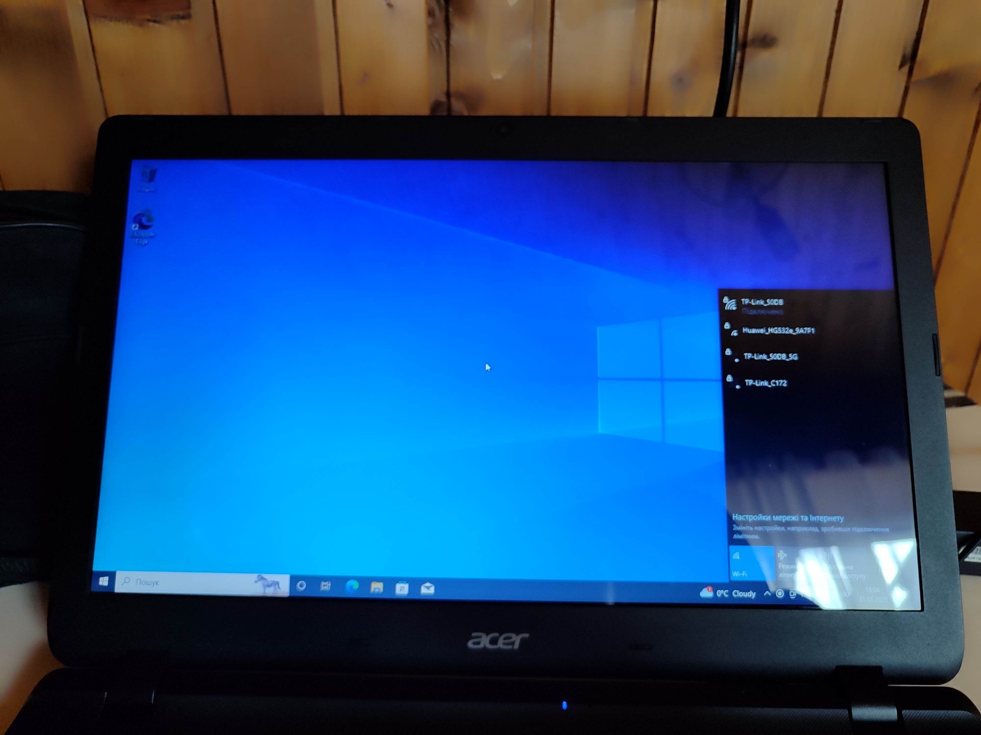 Ноутбук Acer Aspire ES1-732-C9D4