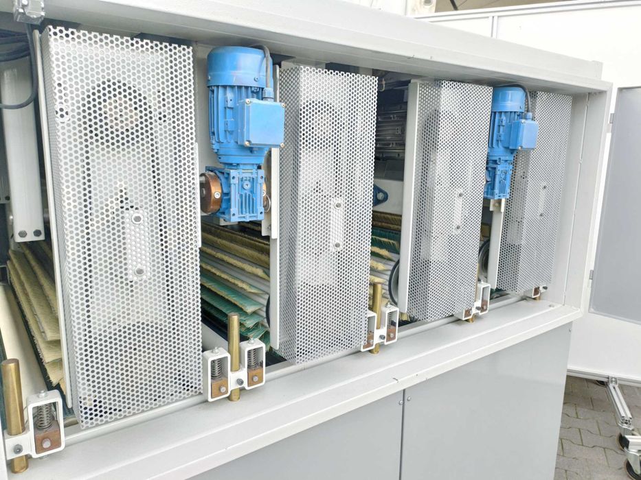 Szlifierka szczotkowa finisz podkład lakier Flex Trim kompozyty metal