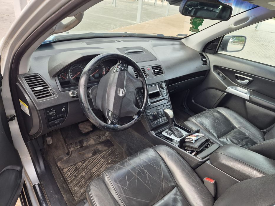 Volvo XC90 2.4 TD, Hak