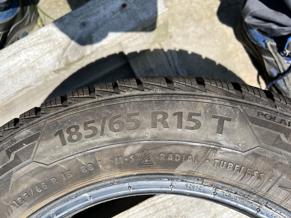 2xopona zimowa BARUM w rozmiarze 186/65 R15