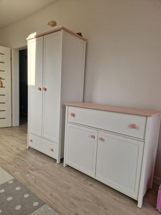 Meble dziecięce szafa plus komoda