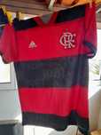 T-shirt Flamengo + t-shirt apoio Marítimo 15eur Lote