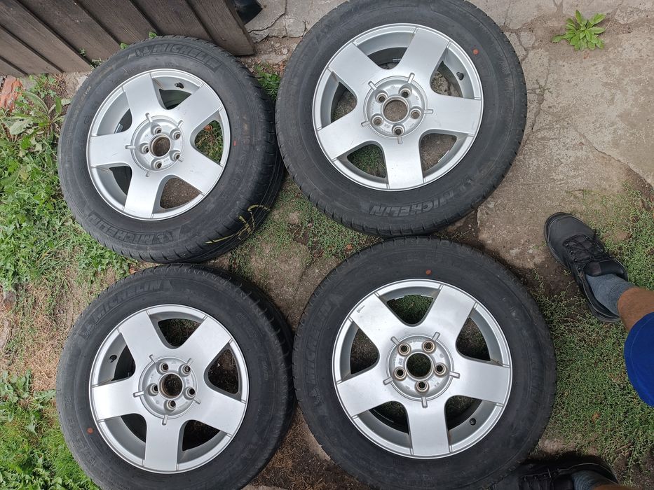 Alufelgi 15 5x100 Golf IV opony letnie 195 65 R15