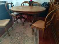 Mesa de jantar oval em madeira de Castanho, extensível + 6 cadeiras