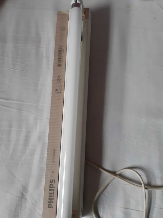 Лампа Delux для кварцевания + с лампочкой дневного света