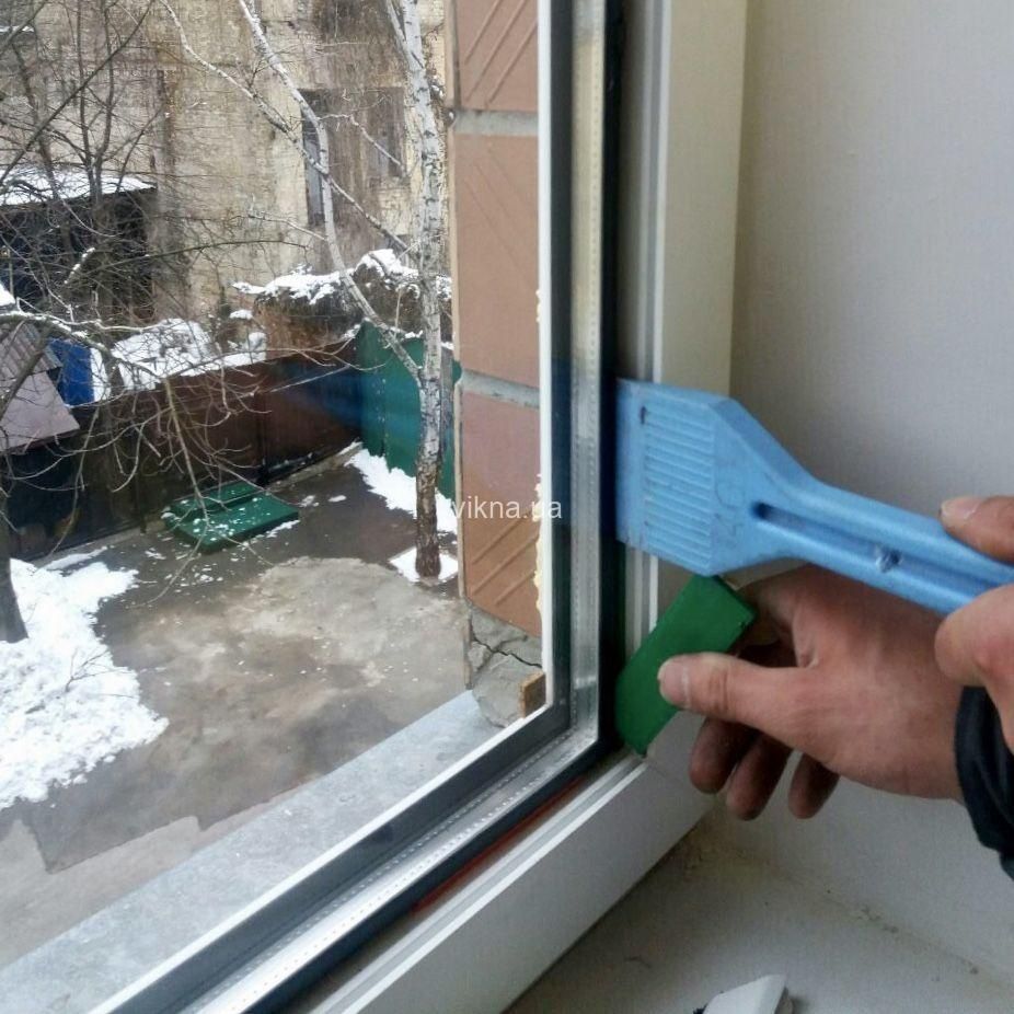 Ремонт металопластикових вікон та дверей