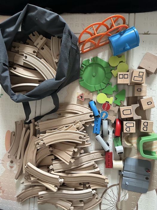 Деревʼяна залізна дорога Ікеа IKEA,