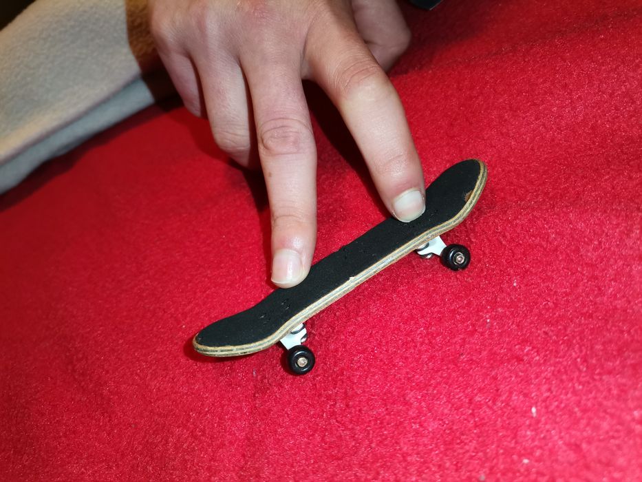 Fingerboard deck's