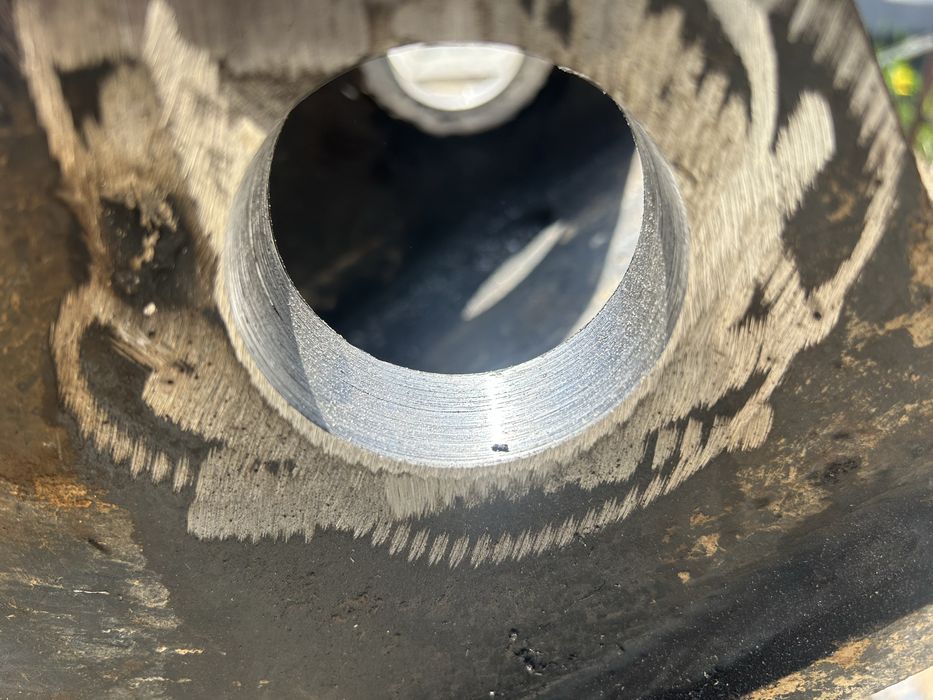 Tulejowanie naprawa otwów regeneracja naprawa usługi spawalnicze