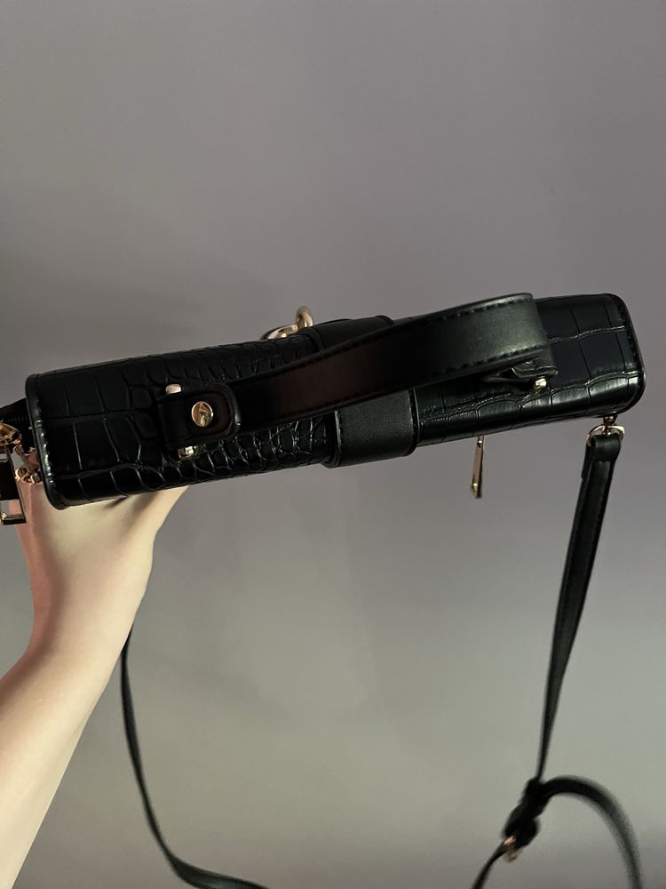 elegancka czarna torebka typu satchel / listonoszka