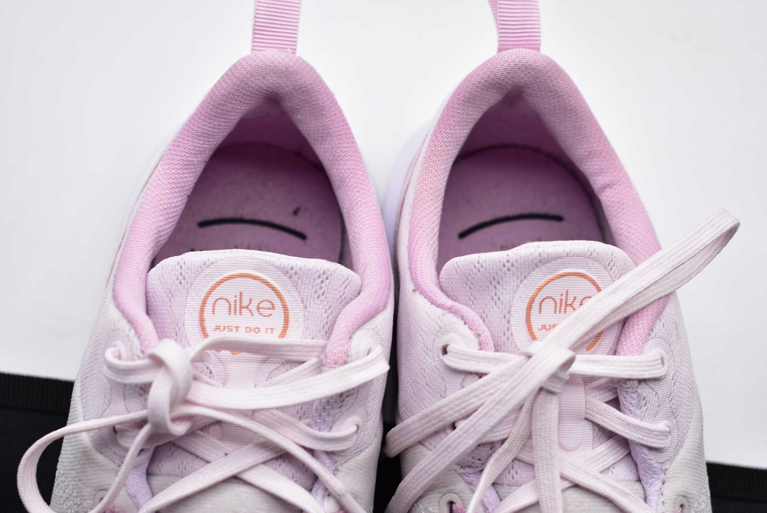 Nike City Trainer 3  ( 39 )